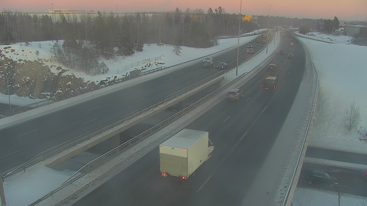 Weather Camera Image Väg 50 Vanda Kalliosola, Vantaa, Uusimaa