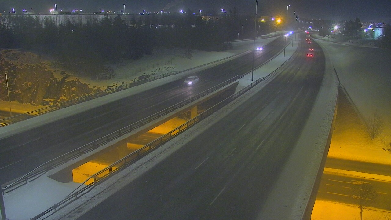 Weather Camera Image Väg 50 Vanda Kalliosola, Vantaa, Uusimaa