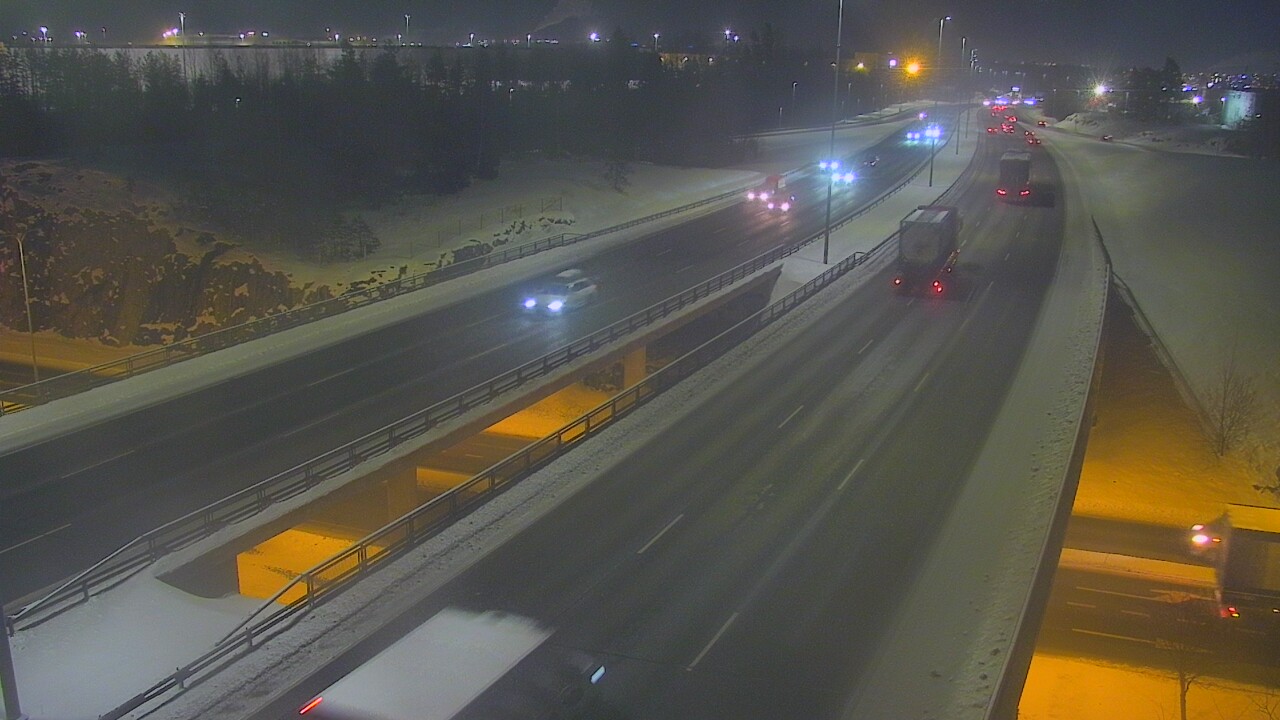 Weather Camera Image Väg 50 Vanda Kalliosola, Vantaa, Uusimaa