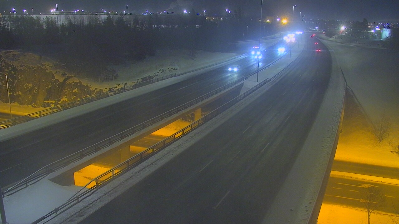 Weather Camera Image Väg 50 Vanda Kalliosola, Vantaa, Uusimaa