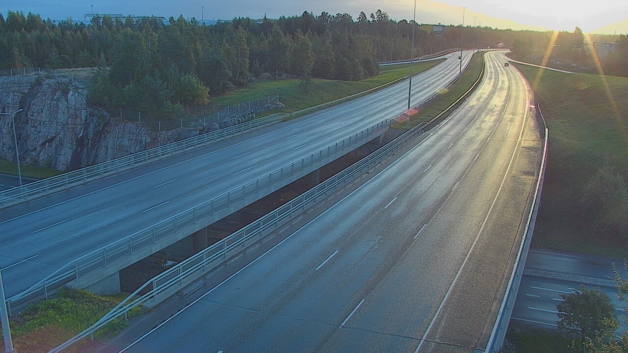 Weather Camera Image Road 50 Vantaa Kalliosola, Vantaa, Uusimaa