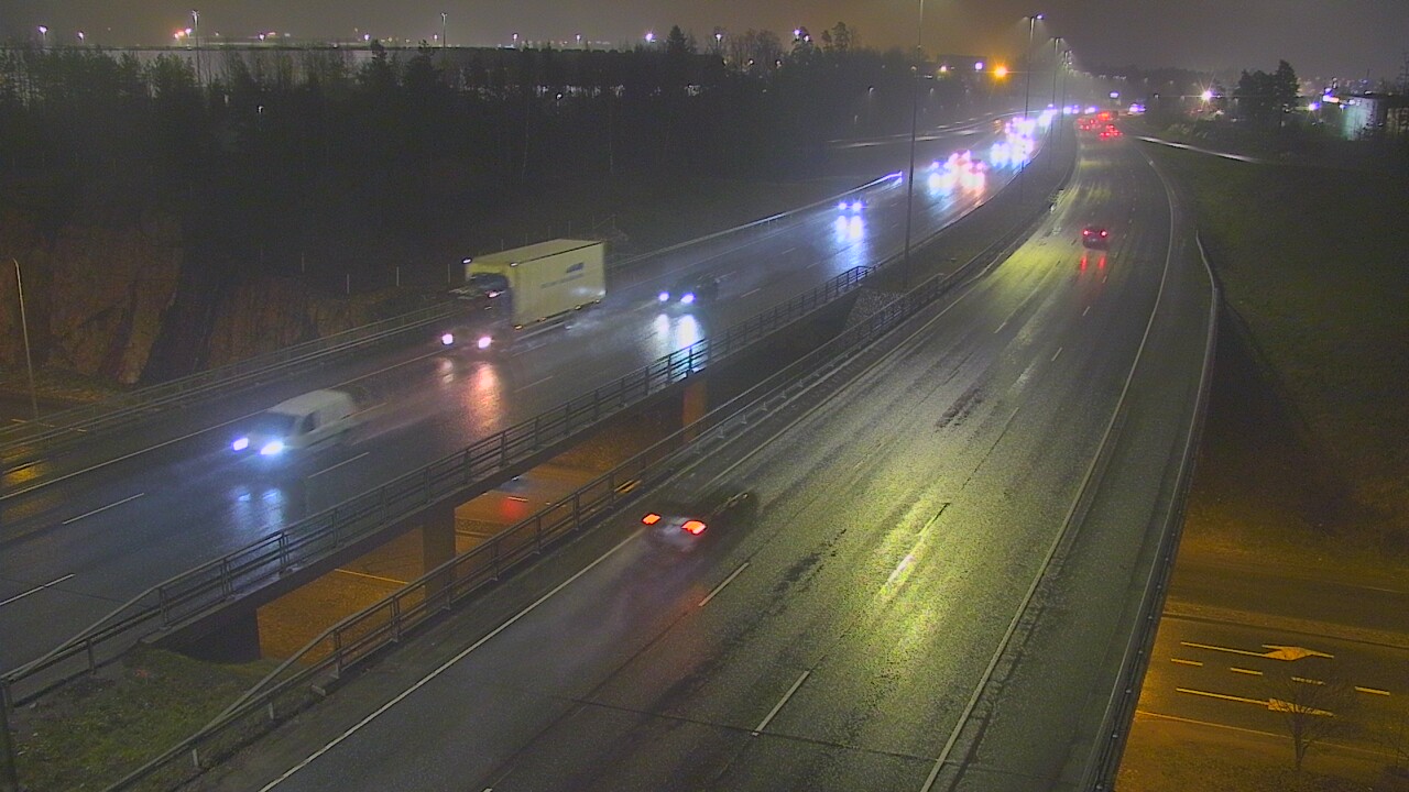 Weather Camera Image Väg 50 Vanda Kalliosola, Vantaa, Uusimaa