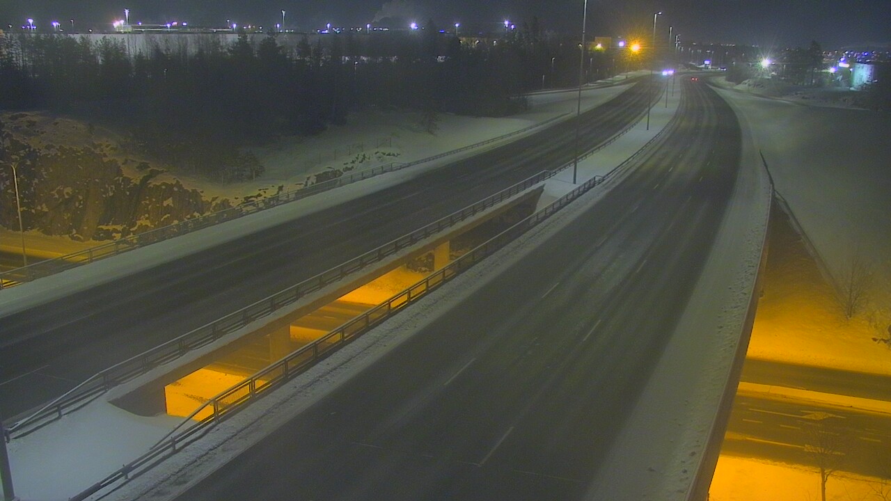 Weather Camera Image Väg 50 Vanda Kalliosola, Vantaa, Uusimaa