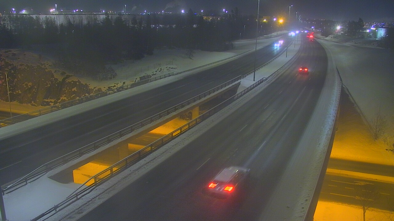 Weather Camera Image Väg 50 Vanda Kalliosola, Vantaa, Uusimaa