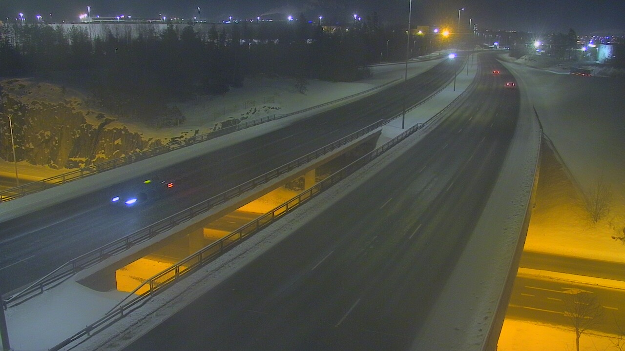 Weather Camera Image Väg 50 Vanda Kalliosola, Vantaa, Uusimaa
