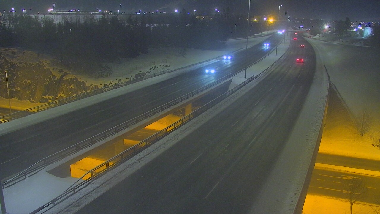 Weather Camera Image Väg 50 Vanda Kalliosola, Vantaa, Uusimaa