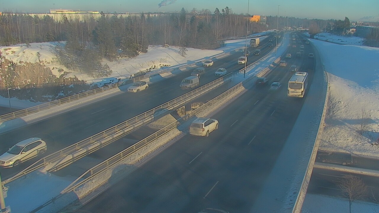 Weather Camera Image Väg 50 Vanda Kalliosola, Vantaa, Uusimaa