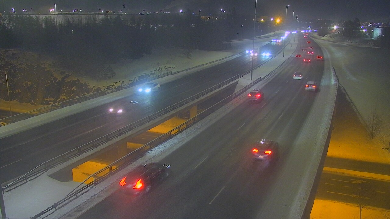 Weather Camera Image Väg 50 Vanda Kalliosola, Vantaa, Uusimaa