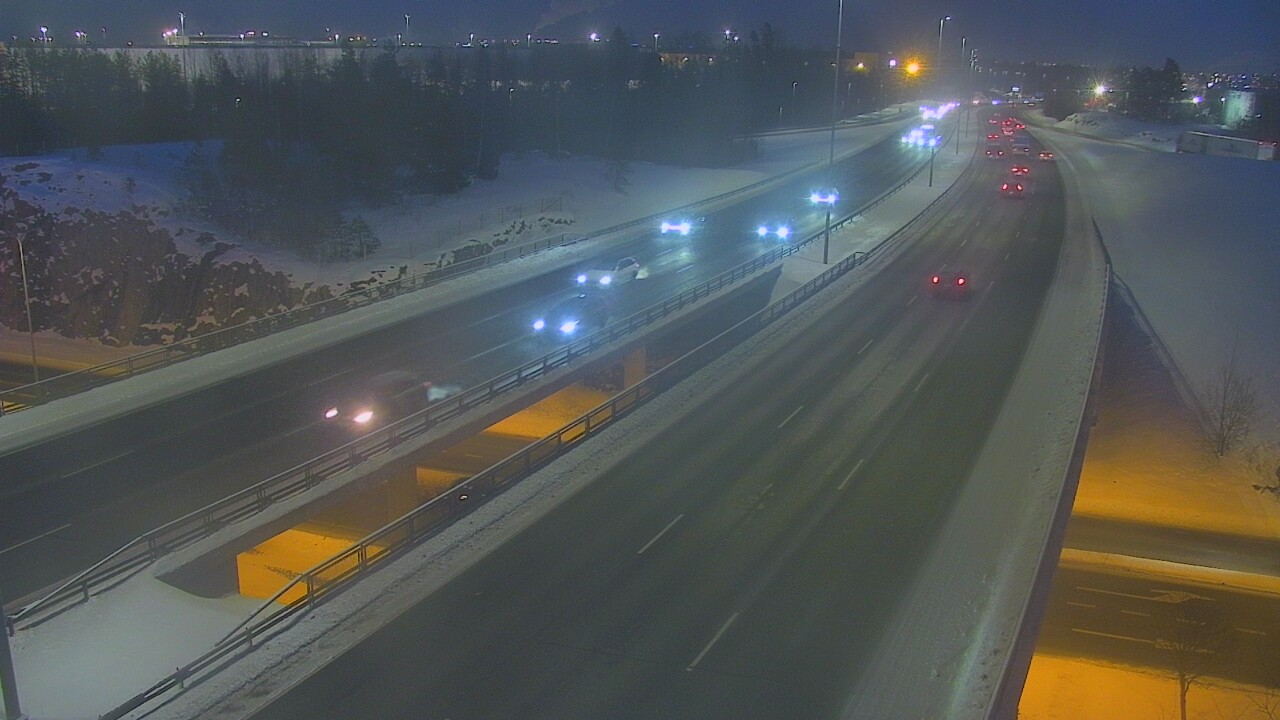 Weather Camera Image Väg 50 Vanda Kalliosola, Vantaa, Uusimaa