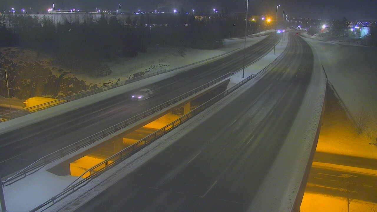 Weather Camera Image Väg 50 Vanda Kalliosola, Vantaa, Uusimaa