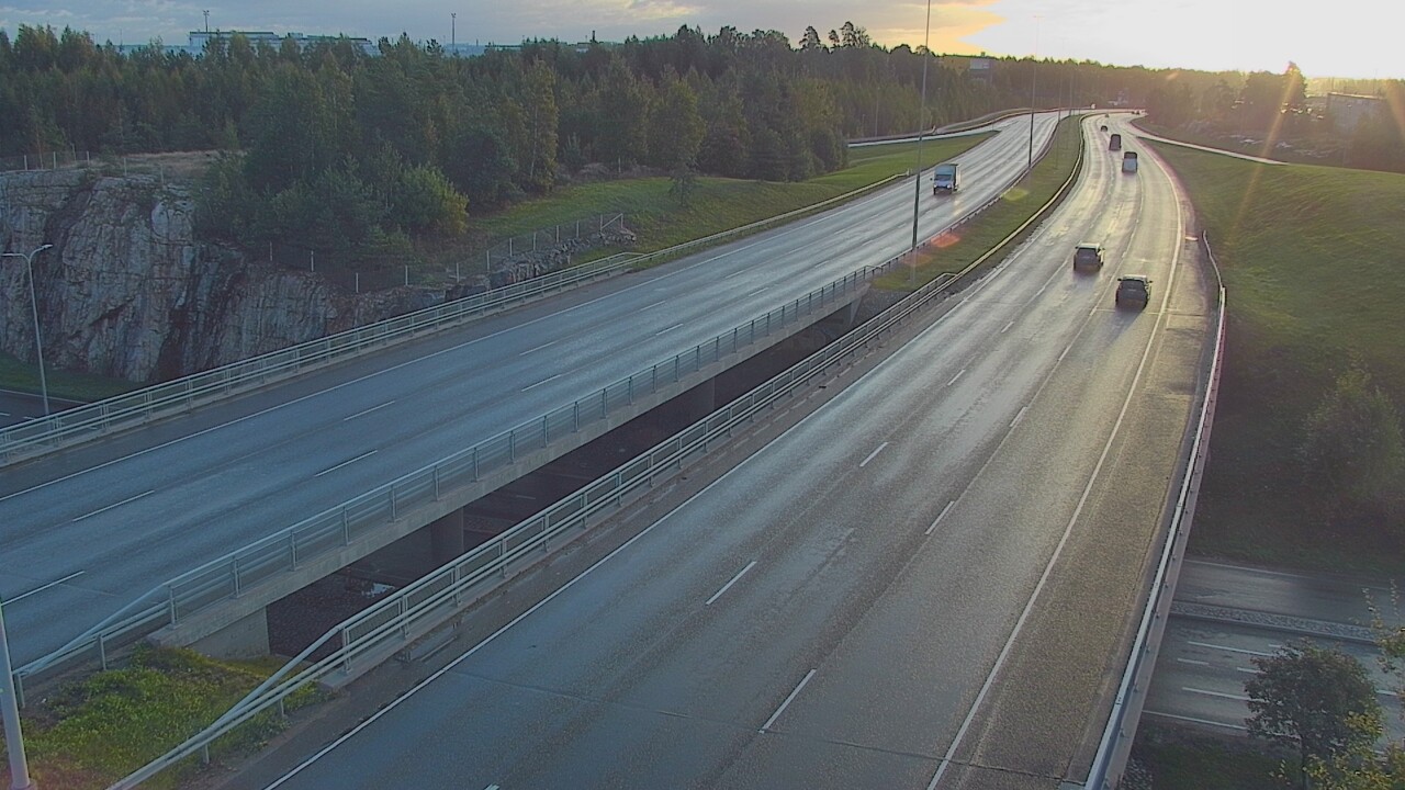 Weather Camera Image Road 50 Vantaa Kalliosola, Vantaa, Uusimaa