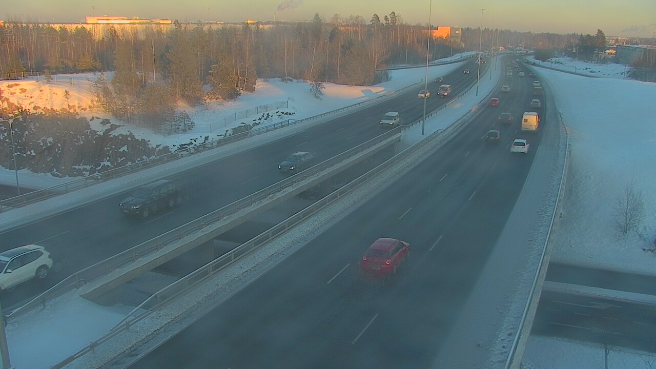 Weather Camera Image Väg 50 Vanda Kalliosola, Vantaa, Uusimaa