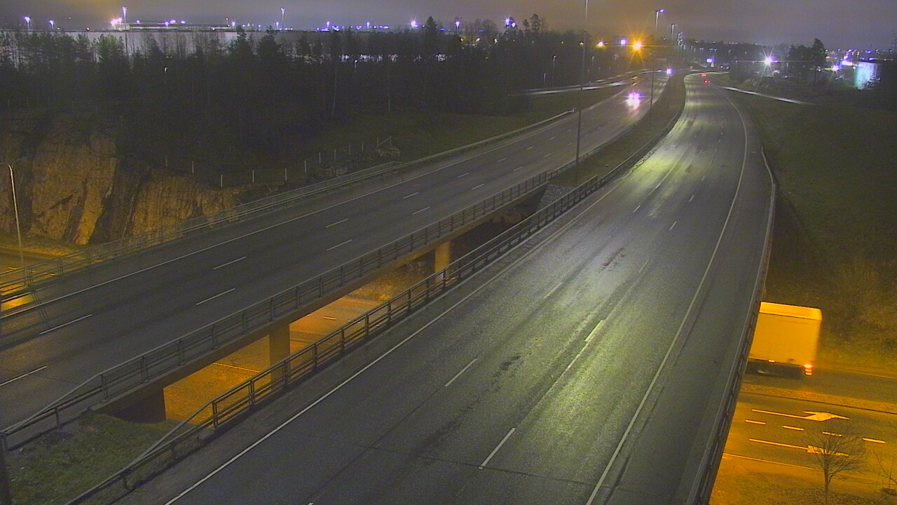 Weather Camera Image Väg 50 Vanda Kalliosola, Vantaa, Uusimaa