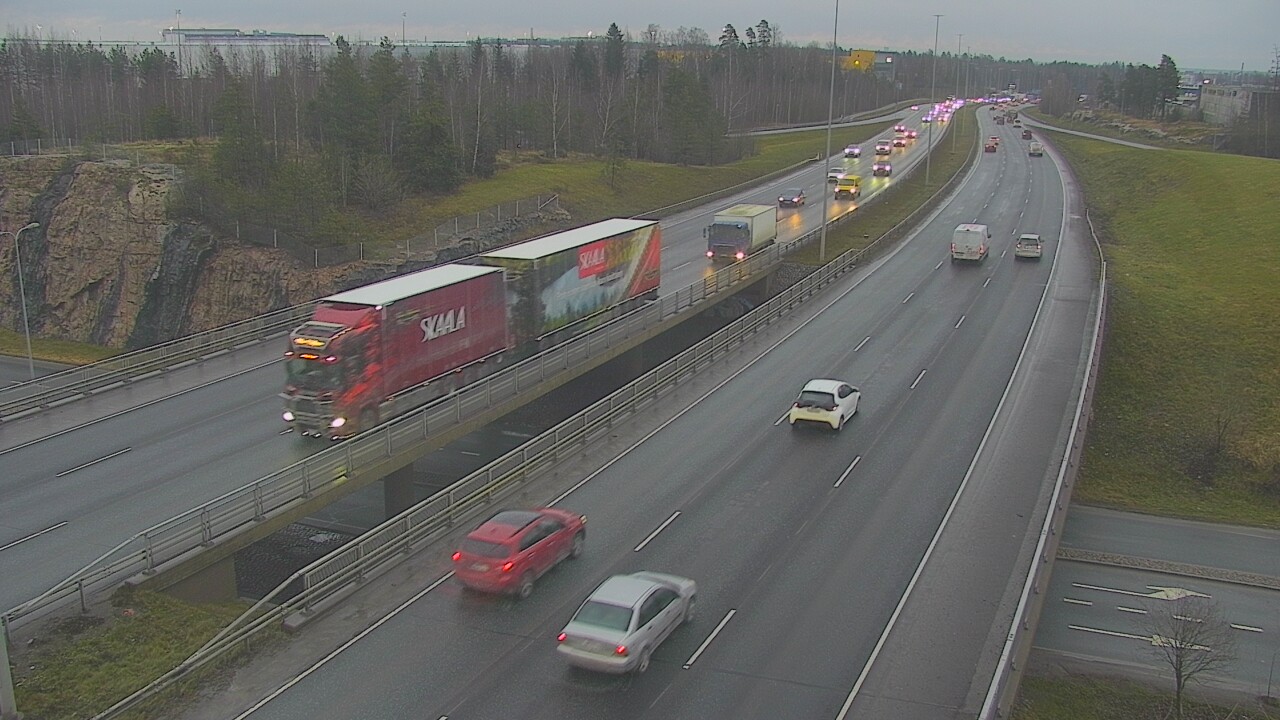 Weather Camera Image Väg 50 Vanda Kalliosola, Vantaa, Uusimaa