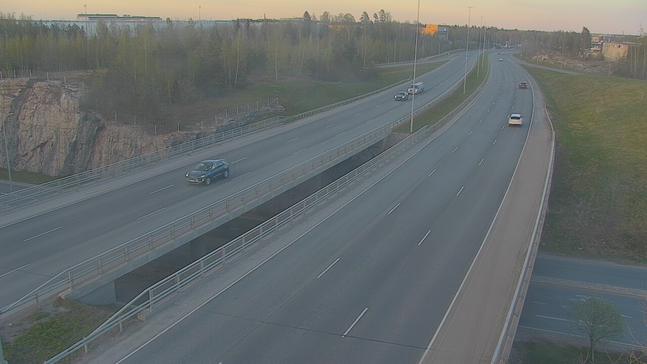 Weather Camera Image Road 50 Vantaa Kalliosola, Vantaa, Uusimaa