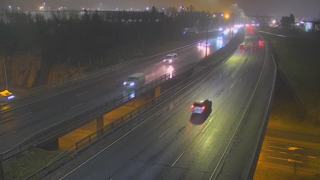 Weather Camera Image Väg 50 Vanda Kalliosola, Vantaa, Uusimaa