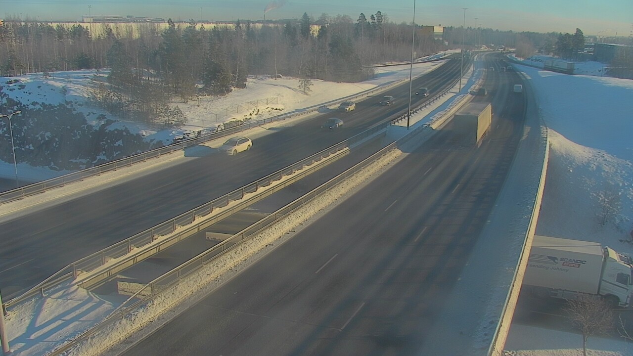 Weather Camera Image Väg 50 Vanda Kalliosola, Vantaa, Uusimaa