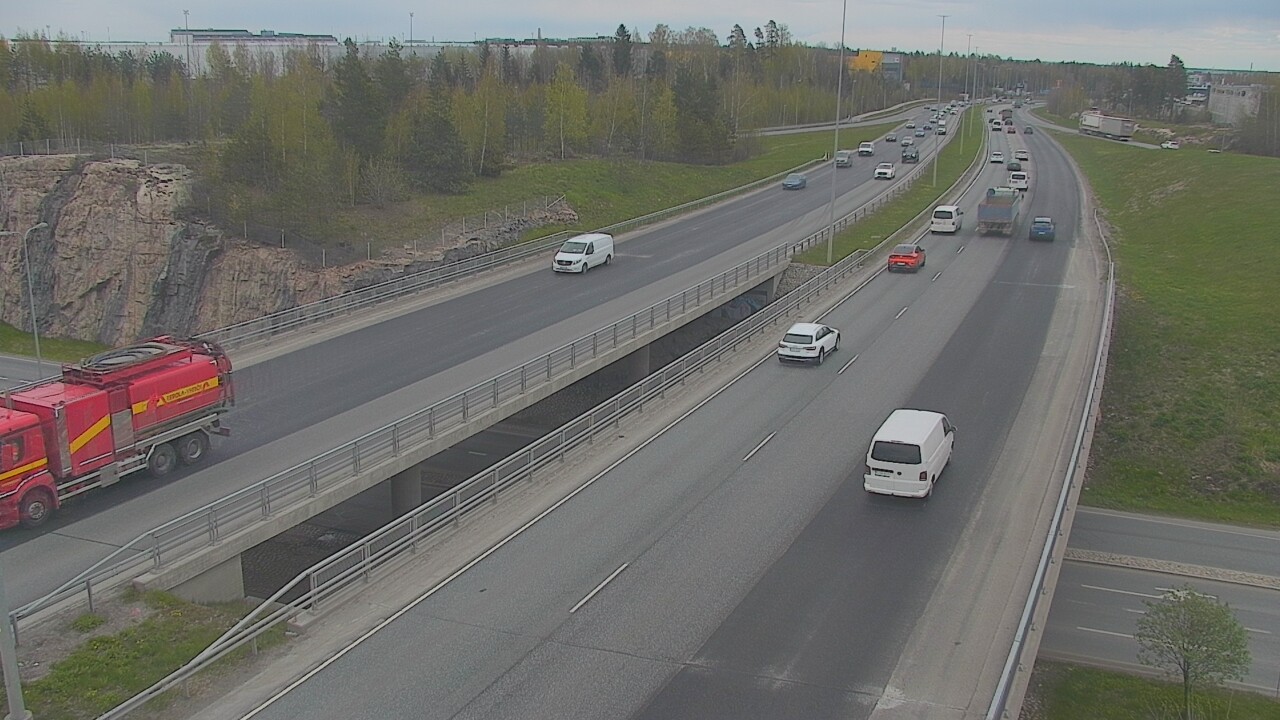 Weather Camera Image Väg 50 Vanda Kalliosola, Vantaa, Uusimaa