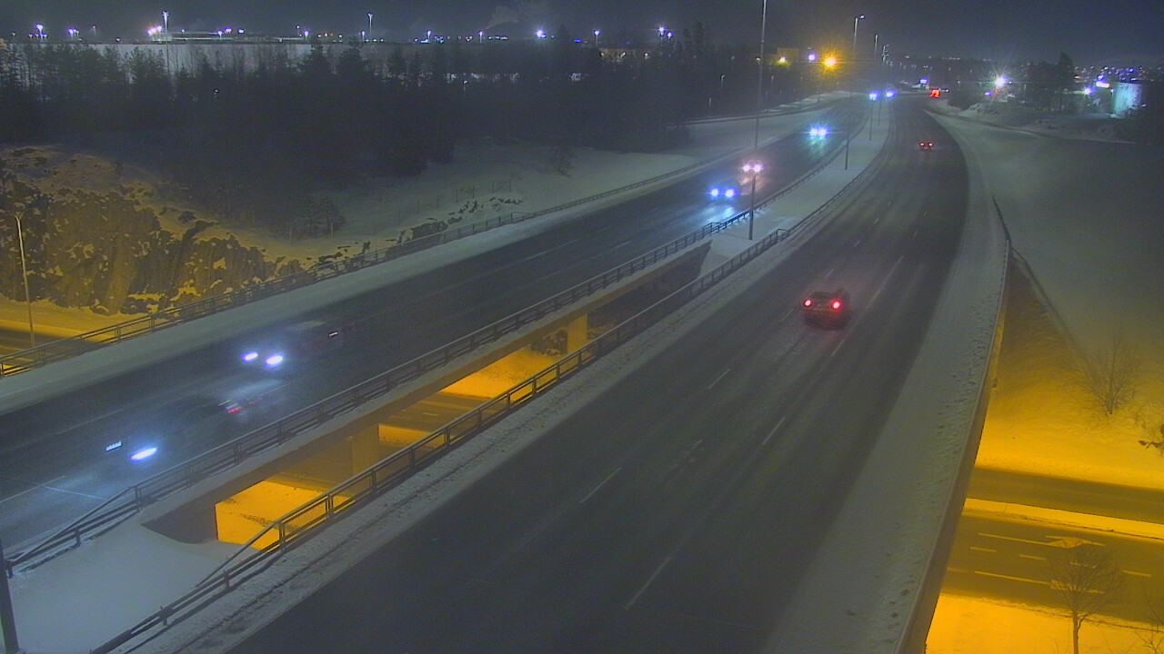 Weather Camera Image Väg 50 Vanda Kalliosola, Vantaa, Uusimaa