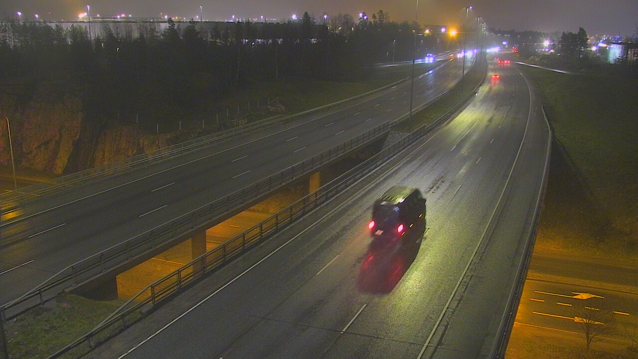 Weather Camera Image Väg 50 Vanda Kalliosola, Vantaa, Uusimaa