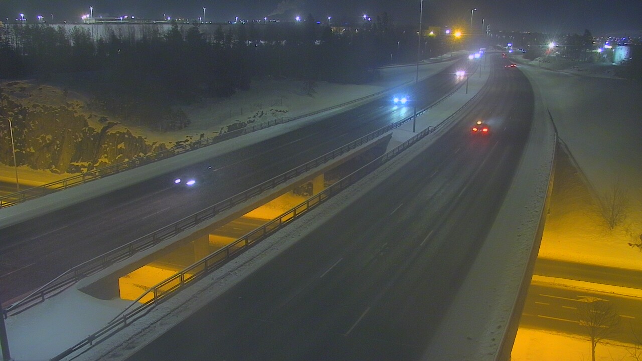 Weather Camera Image Väg 50 Vanda Kalliosola, Vantaa, Uusimaa