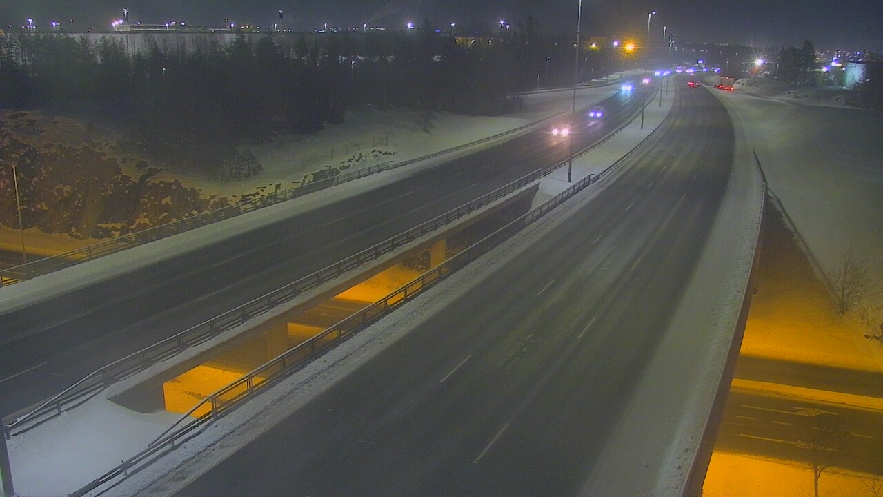 Weather Camera Image Väg 50 Vanda Kalliosola, Vantaa, Uusimaa