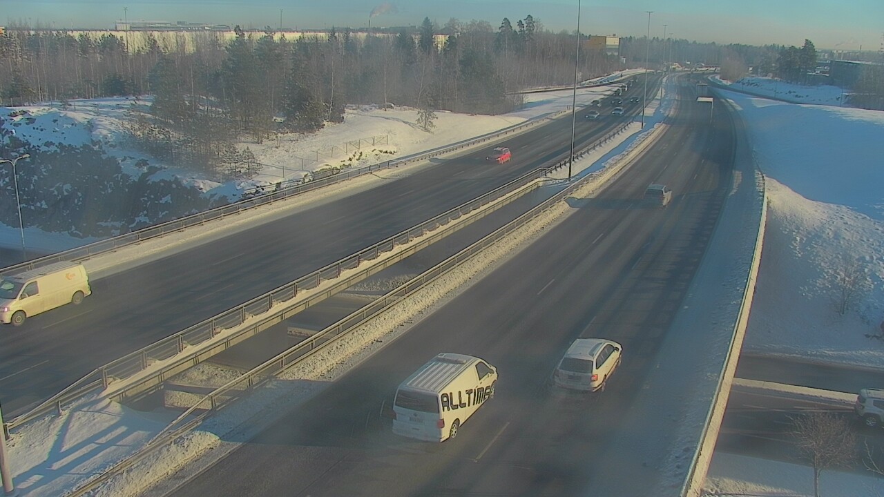Weather Camera Image Väg 50 Vanda Kalliosola, Vantaa, Uusimaa