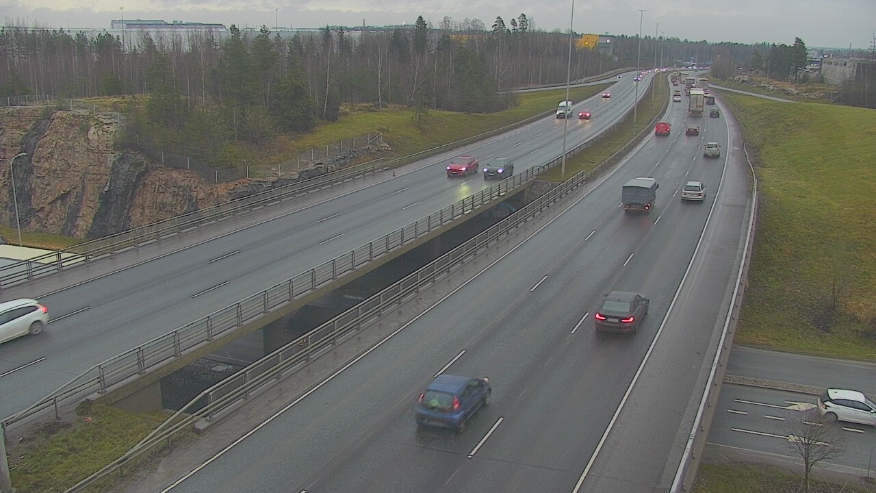 Weather Camera Image Väg 50 Vanda Kalliosola, Vantaa, Uusimaa