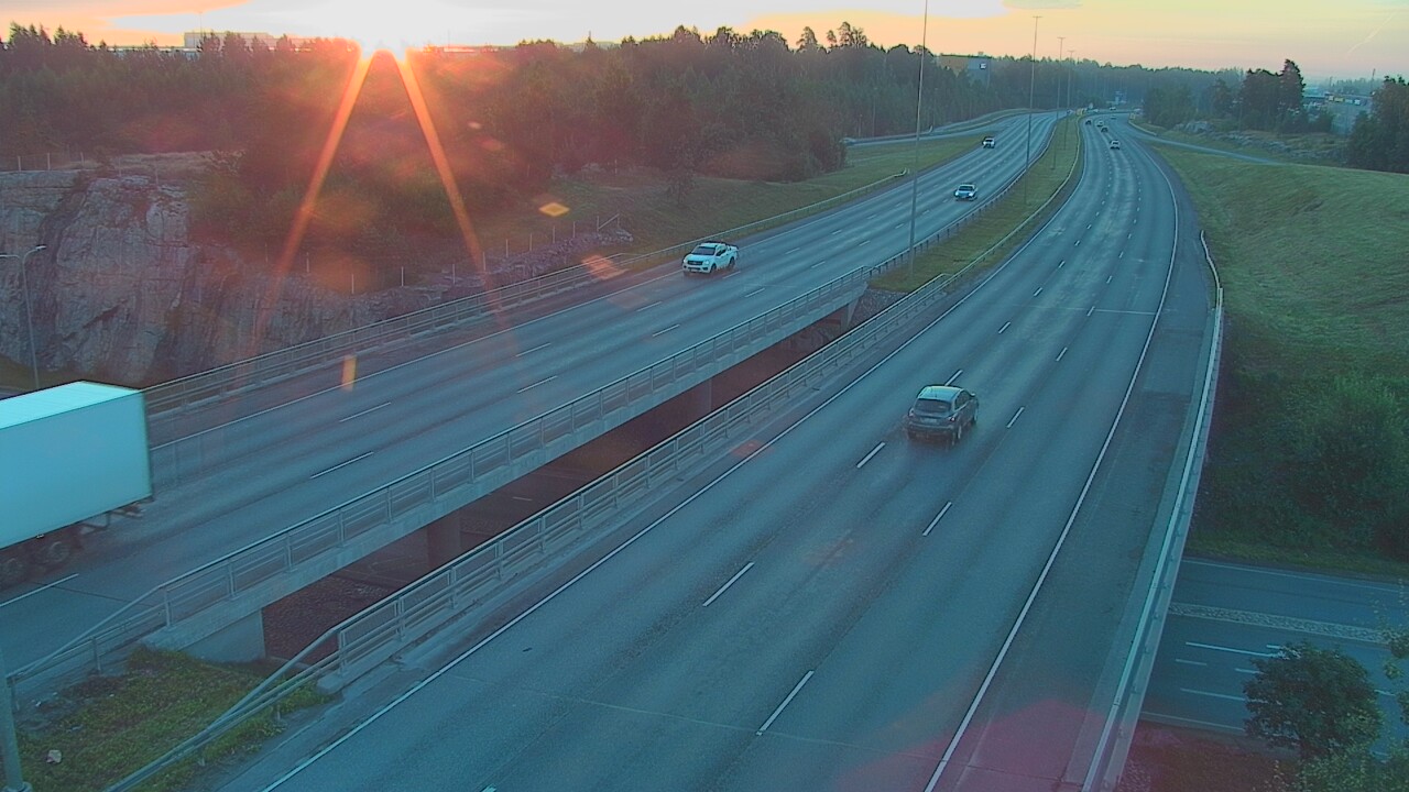 Weather Camera Image Road 50 Vantaa Kalliosola, Vantaa, Uusimaa