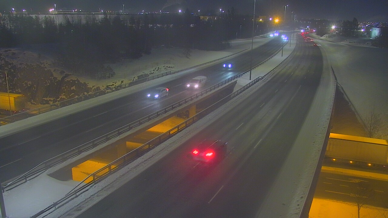 Weather Camera Image Väg 50 Vanda Kalliosola, Vantaa, Uusimaa