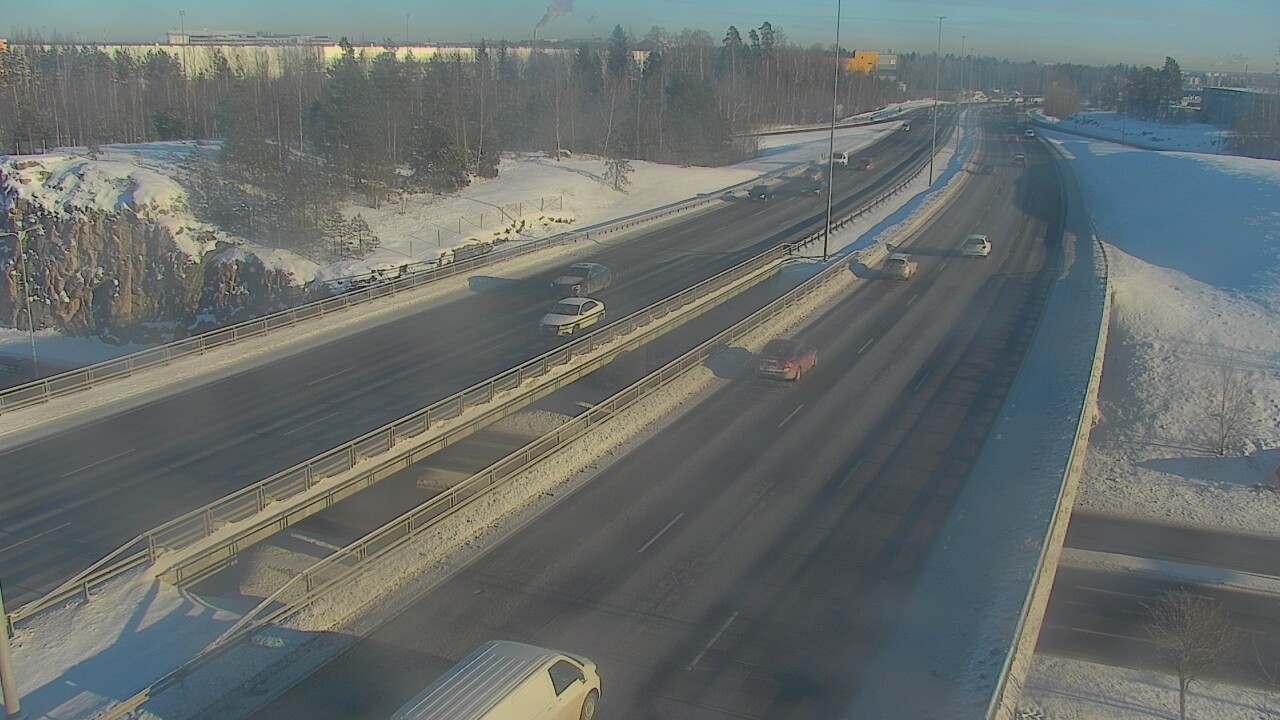 Weather Camera Image Väg 50 Vanda Kalliosola, Vantaa, Uusimaa
