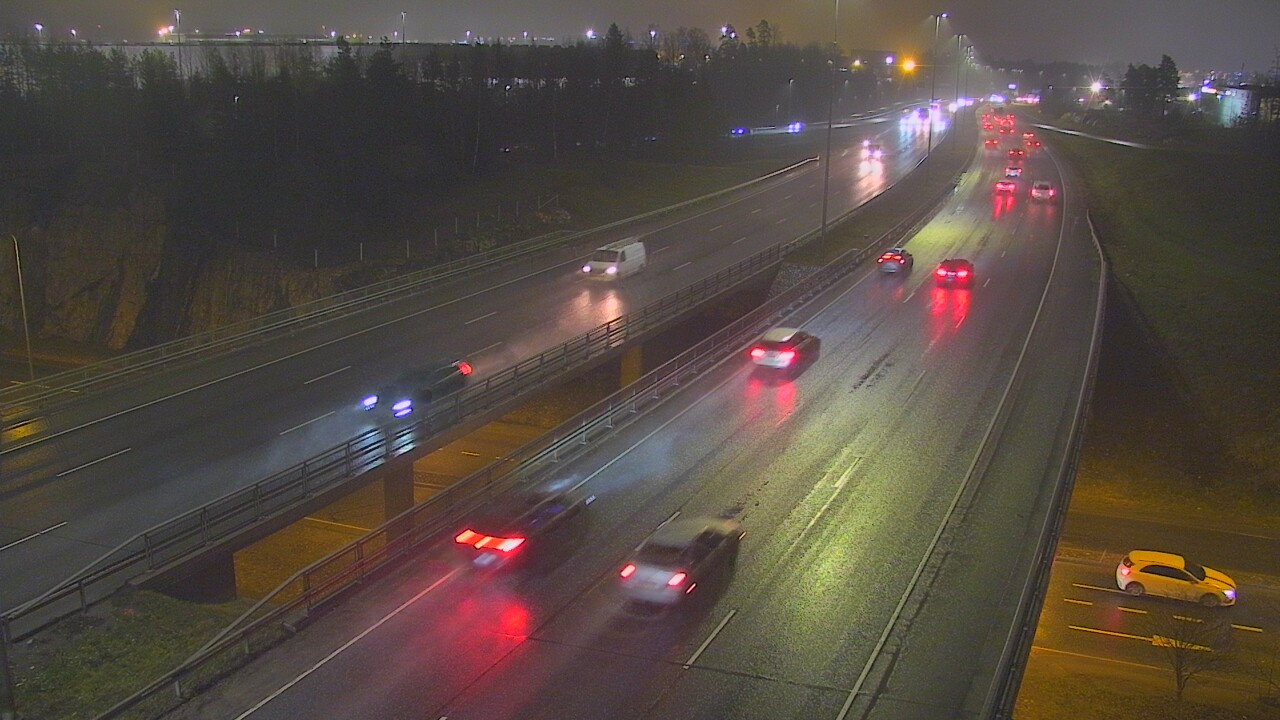 Weather Camera Image Väg 50 Vanda Kalliosola, Vantaa, Uusimaa