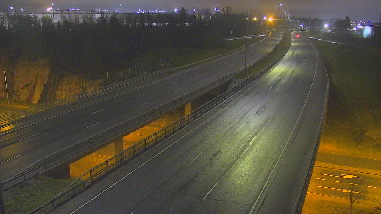 Weather Camera Image Väg 50 Vanda Kalliosola, Vantaa, Uusimaa
