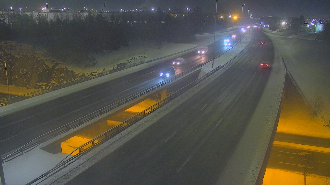 Weather Camera Image Väg 50 Vanda Kalliosola, Vantaa, Uusimaa