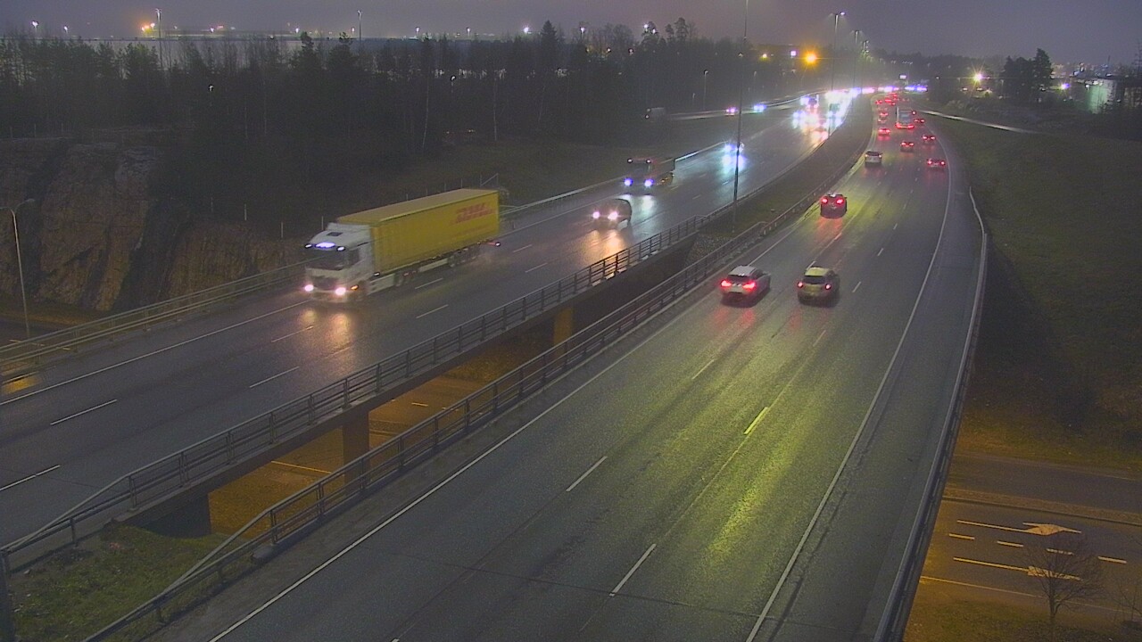 Weather Camera Image Väg 50 Vanda Kalliosola, Vantaa, Uusimaa