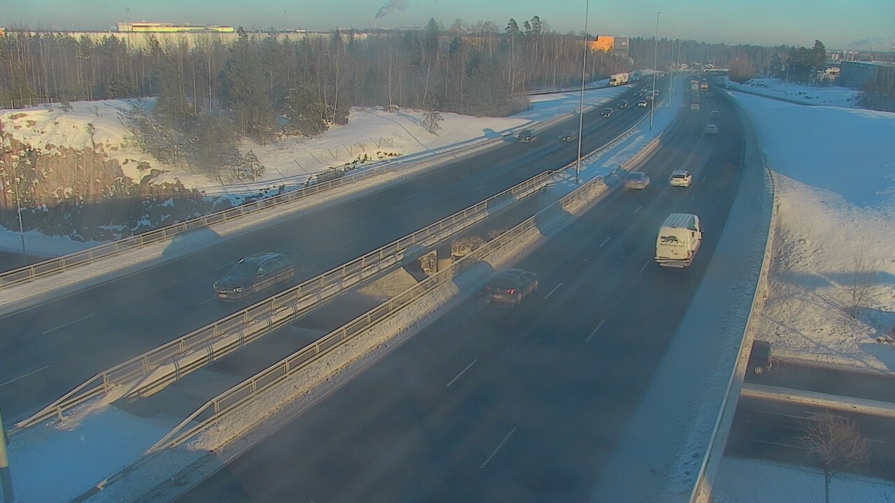 Weather Camera Image Väg 50 Vanda Kalliosola, Vantaa, Uusimaa