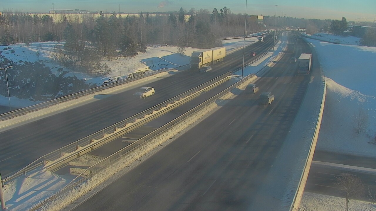 Weather Camera Image Väg 50 Vanda Kalliosola, Vantaa, Uusimaa