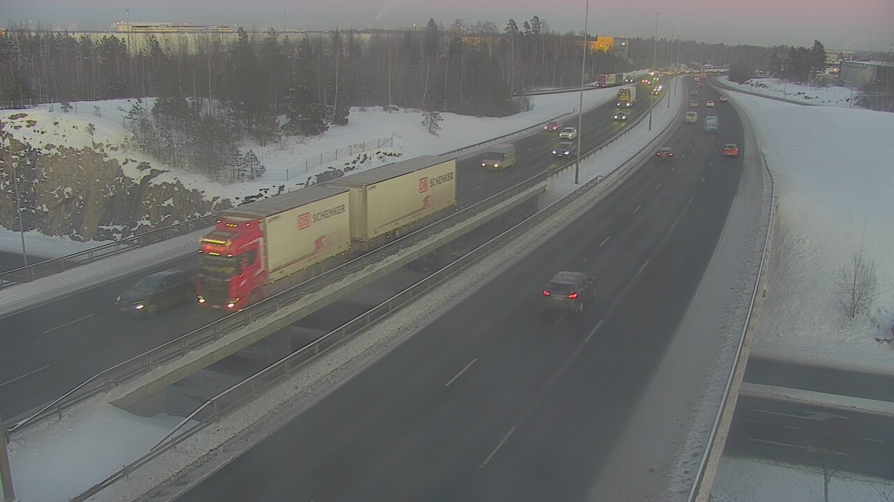 Weather Camera Image Väg 50 Vanda Kalliosola, Vantaa, Uusimaa