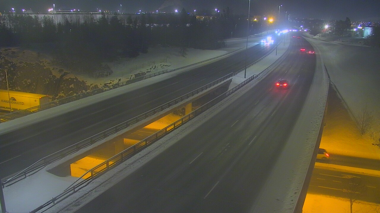 Weather Camera Image Väg 50 Vanda Kalliosola, Vantaa, Uusimaa