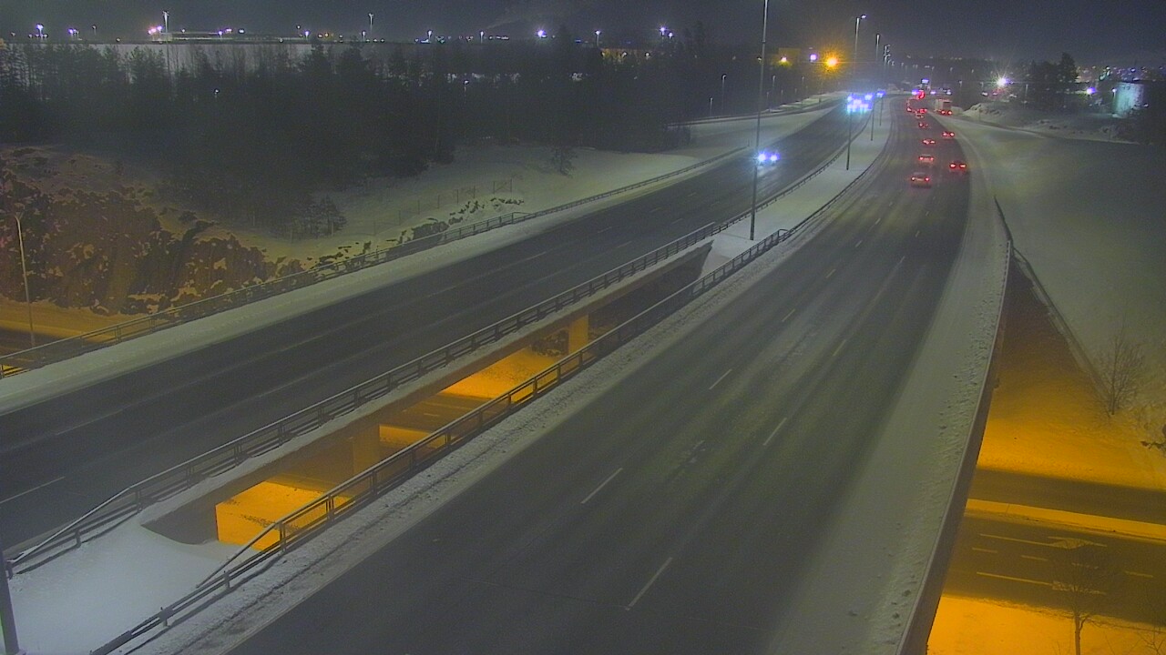 Weather Camera Image Väg 50 Vanda Kalliosola, Vantaa, Uusimaa