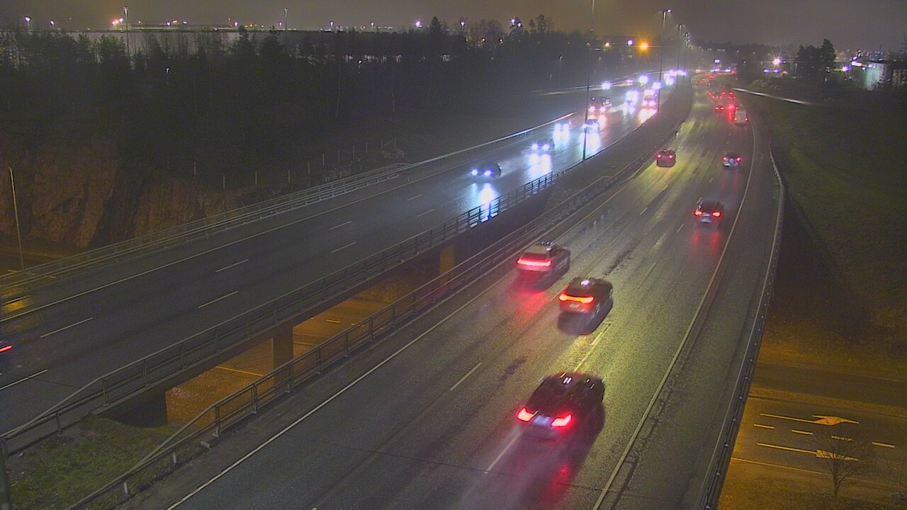 Weather Camera Image Väg 50 Vanda Kalliosola, Vantaa, Uusimaa