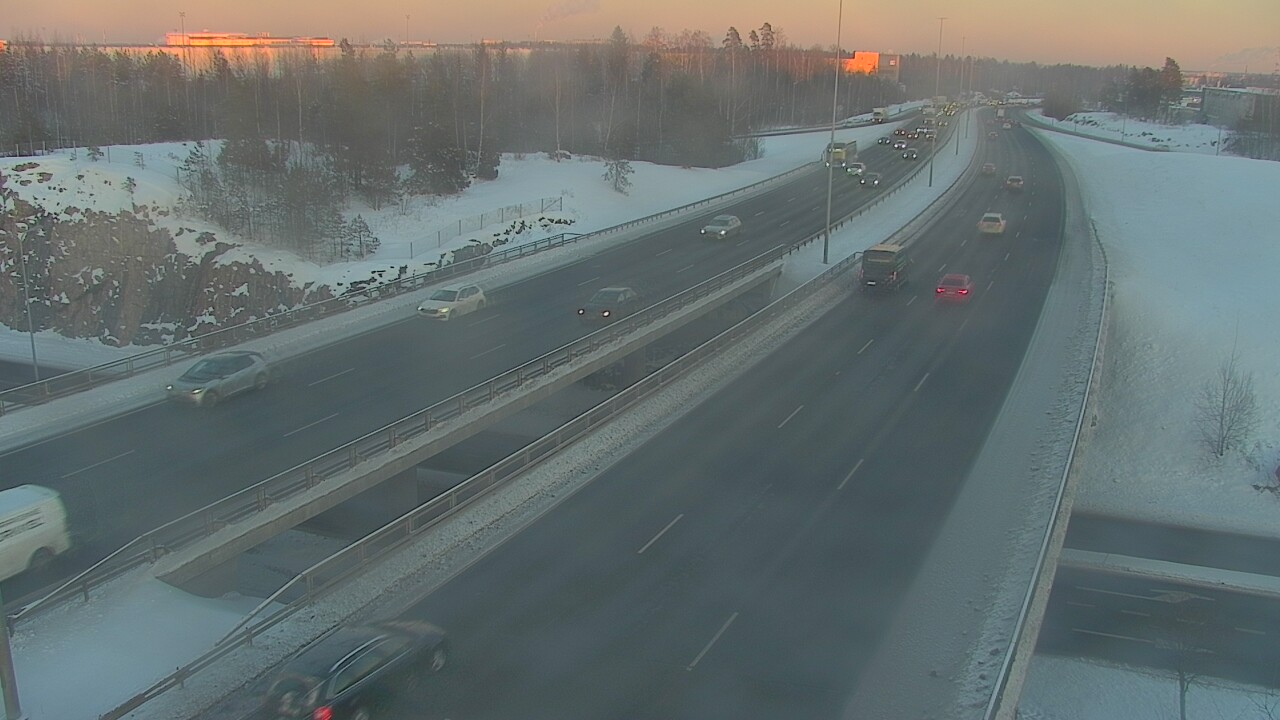 Weather Camera Image Väg 50 Vanda Kalliosola, Vantaa, Uusimaa