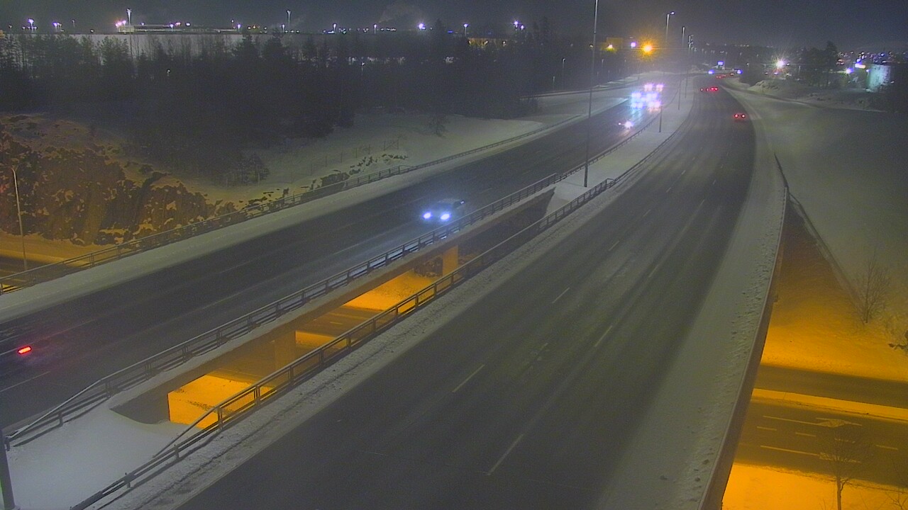 Weather Camera Image Väg 50 Vanda Kalliosola, Vantaa, Uusimaa