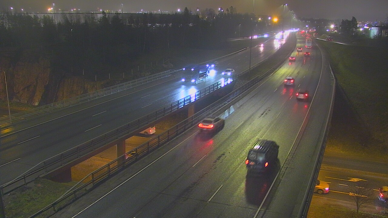 Weather Camera Image Väg 50 Vanda Kalliosola, Vantaa, Uusimaa