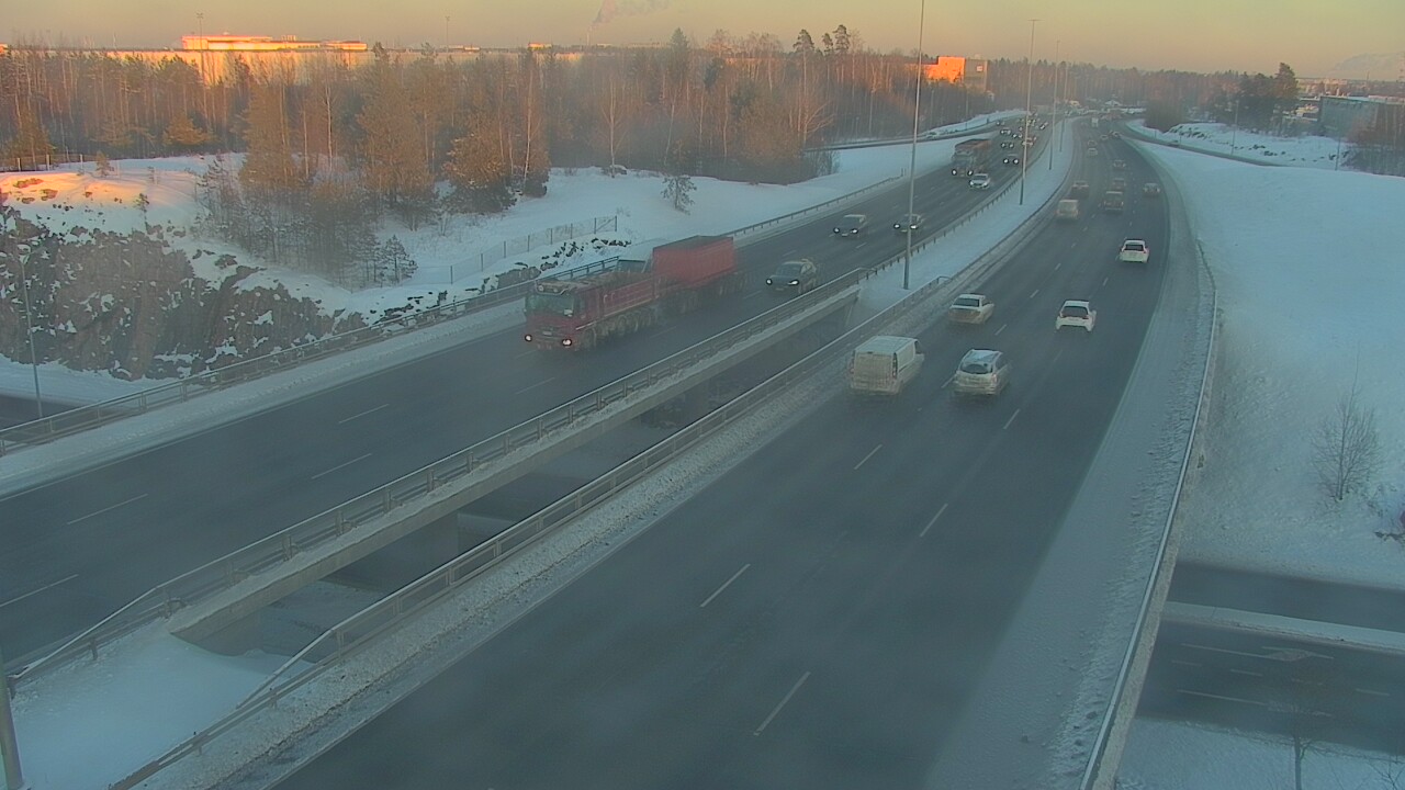Weather Camera Image Väg 50 Vanda Kalliosola, Vantaa, Uusimaa
