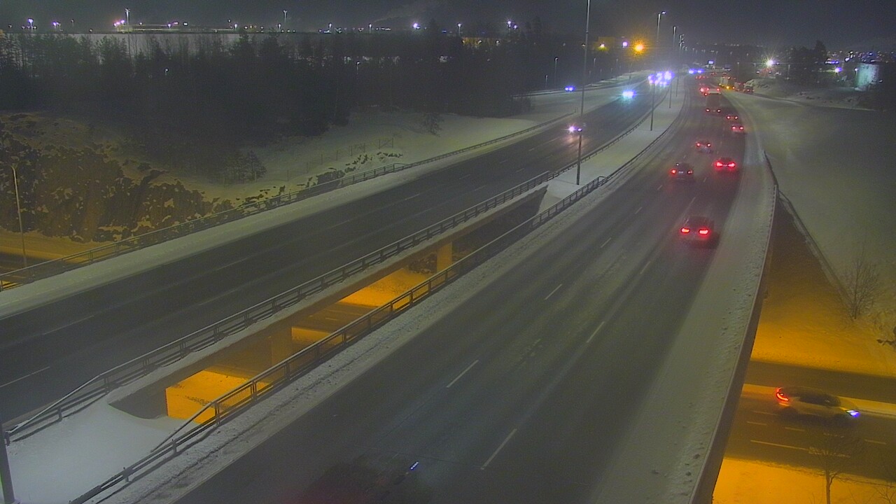 Weather Camera Image Väg 50 Vanda Kalliosola, Vantaa, Uusimaa