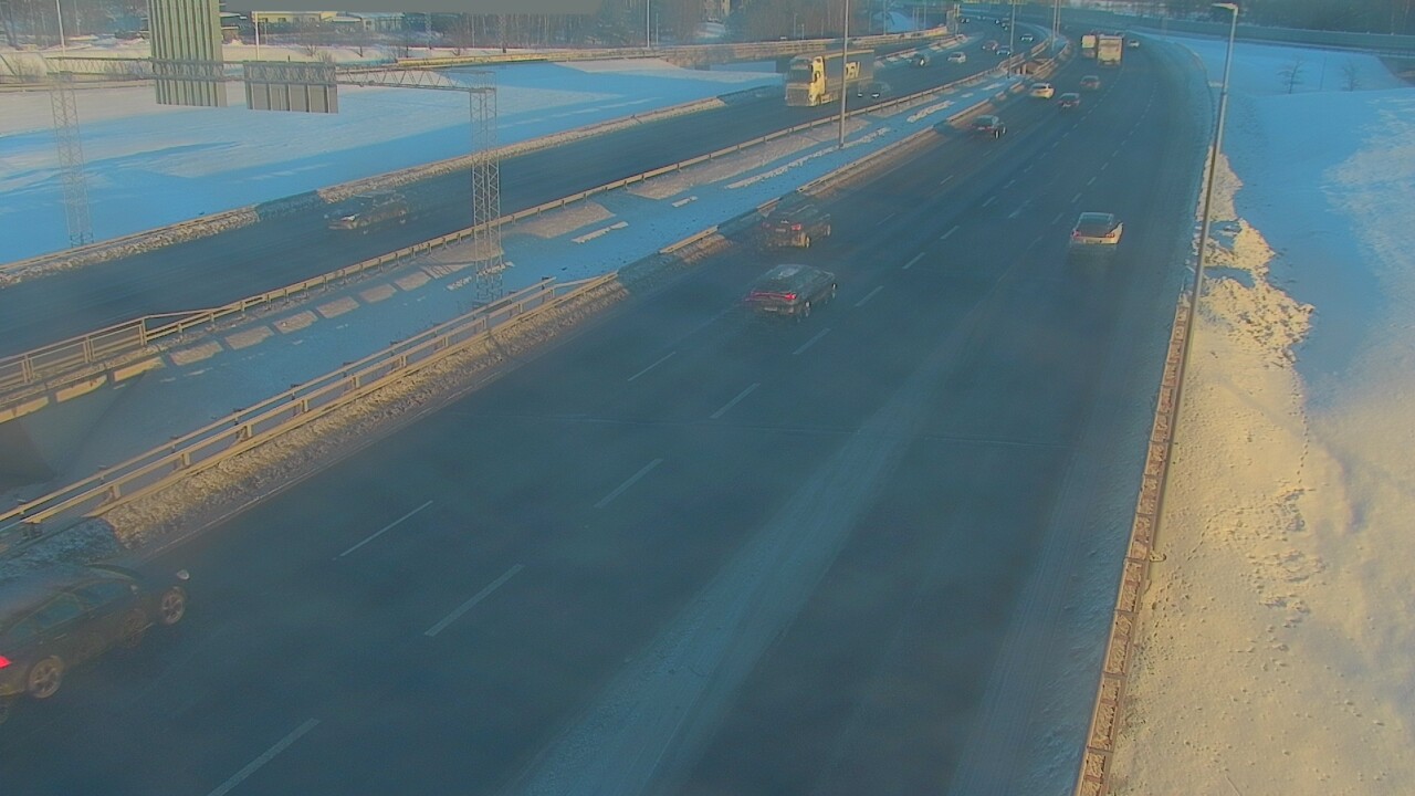 Weather Camera Image Väg 50 Vanda Tusbyleden, Vantaa, Uusimaa