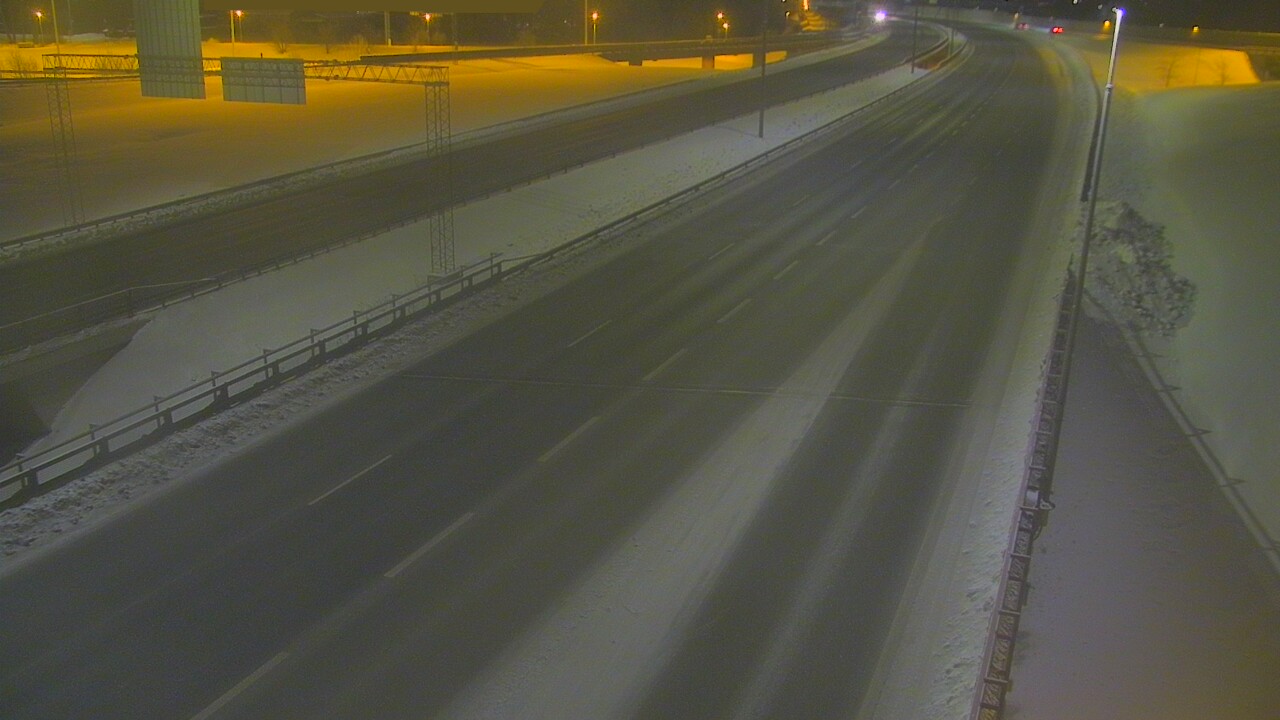 Weather Camera Image Väg 50 Vanda Tusbyleden, Vantaa, Uusimaa