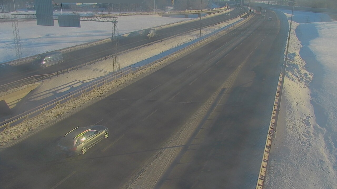 Weather Camera Image Väg 50 Vanda Tusbyleden, Vantaa, Uusimaa
