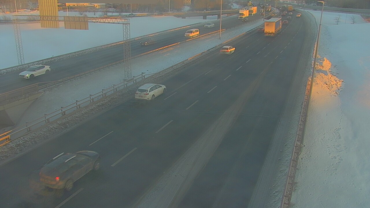 Weather Camera Image Väg 50 Vanda Tusbyleden, Vantaa, Uusimaa